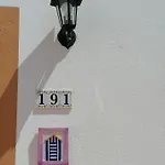 Castillo Apartament- Puerta Del Sol 191 Апартаменты *